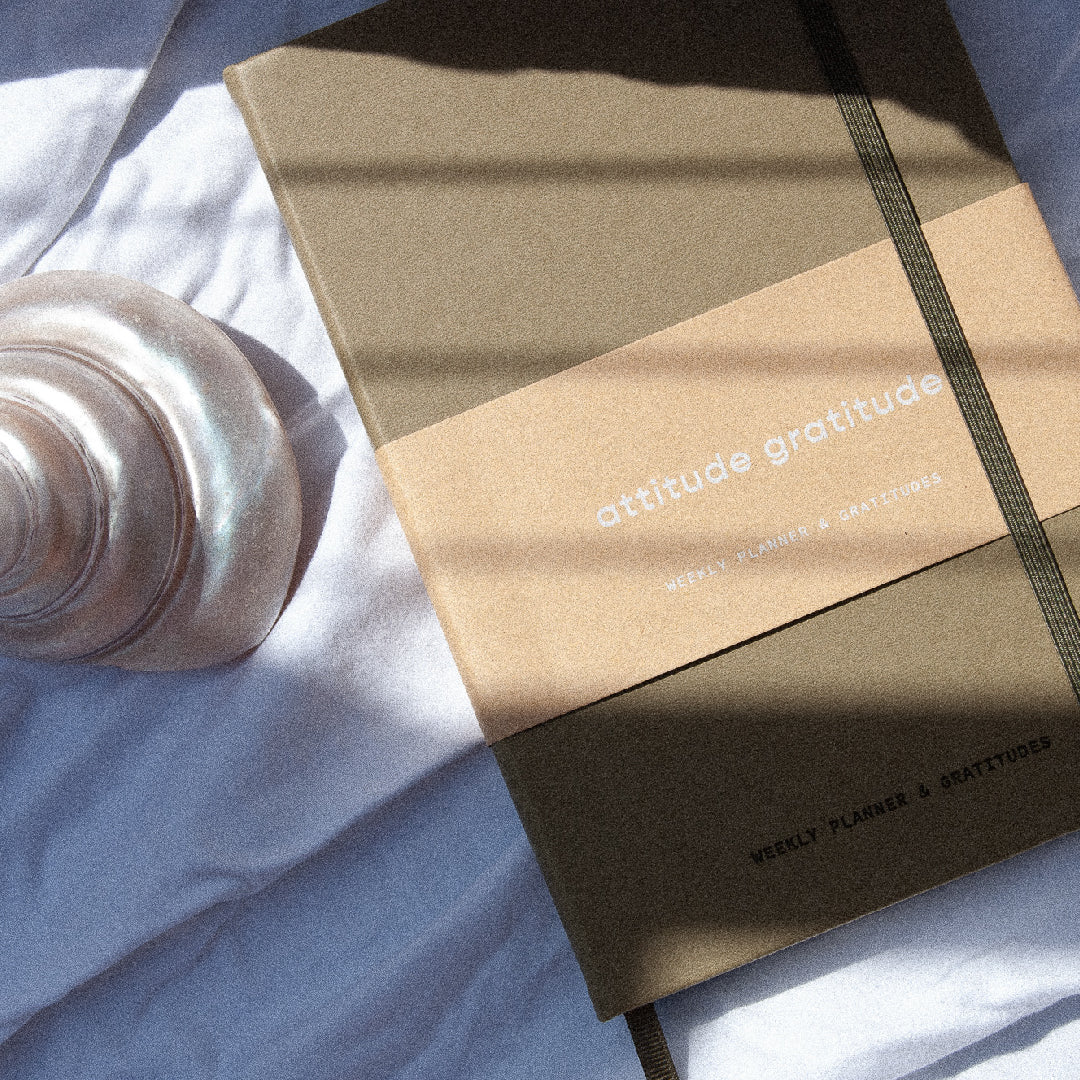 Attitude Gratitude Weekly Planner + Gratitudes Journal